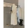 Y.JIA Yijia Moda Verão Estilo Retrô Elegante Vestido Colete de Bolinhas Emagrecedor Cintura Marcada Cadarço Fenda Feminino 9038