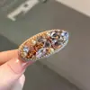 Presilha de cabelo oval requintada com diamantes cintilantes e pérolas, presilha bico de pato, grampo de cabelo doce e elegante, presilha para franja lateral, acessório de cabelo de alta qualidade
