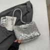 Bolsa Casual Fashion de Grande Capacidade 2024 Nova Bolsa de Ombro Transversal com Lantejoulas Celeb da Internet Bolsa Tote Estilo Western Popular Este Ano
