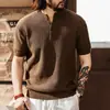 Nuevo top de punto retro americano estilo old money para hombre con cuello Henry, camiseta de manga corta informal holgada de moda para hombre de verano