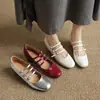 Disponível em Vários Tamanhos, Retornável, Sapato Mary Jane Feminino Estilo Hong Kong Fivela de Três Fileiras Salto Oculto 2026 Couro Patentearte Salto Médio Bico Redondo Couro Genuíno