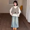Conjunto de tres piezas para niña: chaleco de lana, top con cordones y jeans, nuevo estilo primavera y otoño 2026, atuendo súper elegante para niños mayores