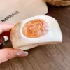 Pulsera redonda abierta de resina de borde ancho europea y americana, inspirada en la dopamina, fresca y versátil, joyería de nicho de alta gama para mujer