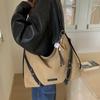 Mochila de Camurça Grande Capacidade Estilo Retrô Feminina 2025 Nova Bolsa Tote Transversal de Nicho de Alto Padrão