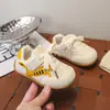 Zapatos para Niñas Zapatos Casuales 2026 Primavera Nuevas Llegadas Niños Transpirables Suela Suave Zapatos Deportivos Zapatos de Bebé Dibujos Animados Zapatos Blancos