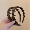 Outono e Inverno Estampa de Leopardo Retrô ~ Tiara de Coroa Alta com Pente Dentado Tiara Antiderrapante Simples Couro Veludo de Alta Qualidade Acessório de Cabelo Durável