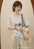 Blusa Feminina Curta de Manga Curta Suave Estilo Coreano, Modelo Básico Versátil e Emagrecedor, Fornecimento Direto da Fonte, em Estoque