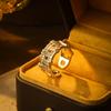 Anillo Abierto Calado Trenzado de Zirconio Micro-Incrustado, Anillo Chapado en Oro Real que No se Desvanece, Joyería Moderna de Lujo Accesible de Alta Gama