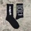Meias Masculinas e Femininas em Tendência Cano Alto Desenho Animado Deviruchi Cano Longo Casais Algodão Esportes Rua Skate Basquete Meias