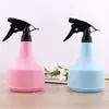 Venta al por mayor de fábrica Varios tipos de Botellas pulverizadoras Botellas pulverizadoras con forma de diamante de 500 ml 250 ml Riego de flores en casa Botellas pulverizadoras de diamante de 500 ml