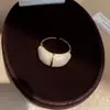 Anillo brillante con baño de oro y nácar con goteo de aceite, sensación de lujo ligero y alta gama, anillo para el dedo índice, diseño de nicho, joyería versátil al por mayor