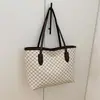 Bolsa de Ombro Transfronteiriça de Grande Capacidade para o Trabalho Novo Estilo Coreano 2026 Bolsa Tote com Estampa Xadrez Bolsa de Mão Atacado
