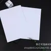 Fabricante Personaliza Rollos de Película de PVC Blanco Mate Impresos de Alta Densidad Que No Sueltan Tinta y Tienen Mayor Resistencia Que el Pegamento