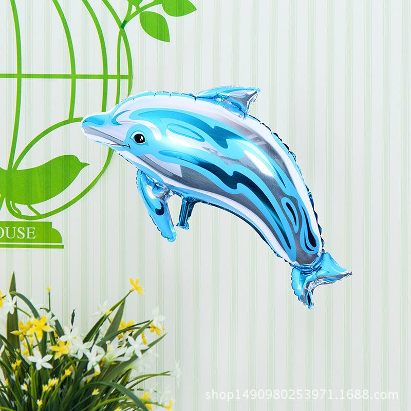 蓝色海豚