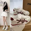 Zapatillas de caña baja estilo papá, nuevo estilo 2026, popular colección de primavera, ligeras, cómodas, de suela gruesa, versátiles para deportes y uso casual, estilo de zapatilla de entrenamiento alemana