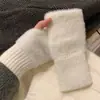 Guantes Cálidos y Resistentes al Frío de Otoño e Invierno para Mujer Ins Pelo de Visón Sintético Elegantes Lindos de Oficina Medio Dedo Estudiante Suaves y Cerosos
