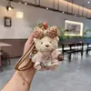Macacão Waffle Fashion Chaveiro de Pelúcia Ursinho Cartoon Laço Estampa Leopardo Criativo Boneca Charme para Bolsa Fofa