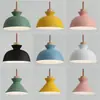 Luminária Pendente Minimalista Nórdica para Sala de Jantar com Três Cabeças, Abajur Criativo e Único na Cor Macaron, Adequada para Cabeceira, Balcão de Bar, Loja de Chá com Leite, em Verde Escuro
