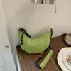 La Fábrica de Bolsas se Especializa en Personalizar Bolsas Cruzadas de Moda tipo Dumpling, Bolsas tipo Croissant, Bolsas Grandes de Capacidad para el Trabajo y Bolsos de Hombro Elegantes