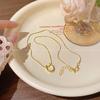 Colar com Pingente de Ferradura em U Dourado Feminino 2025 Novo Explosivo Corrente para Clavícula de Aço Titânio Acessórios de Luxo Leve Alto Padrão