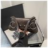 2025 Verano Nuevo Bolso Personalizado para Mujer Bolso de Hombro de Moda Trendy Diseño Nicho Bolso de Mano Solapa Bolso de Axila para Mujer