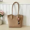 Bolsa de alta gama para mujer, nueva colección de otoño 2026, retro y moderna, con una textura lujosa, bolsa tipo tote de gran capacidad
