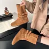 Elegantes Botas de Caballero Nuevas Adelgazantes que Aumentan la Altura Punta Redonda Otoño/Invierno 2026 Versátiles de Cuero Apilado con Hebilla Estilo Vaquero Retro