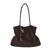 Bolso de axila simple de gran capacidad para mujer, nuevo bolso de hombro plisado de moda 2026, bolso tote versátil de ante para el trabajo