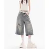 Moda Americana Verão 2026 Jeans Cropped Desfiado Colorido Solto Corte Reto para Homens e Mulheres, Shorts Versátil Wide-Leg Tendência