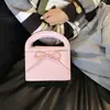 Bolsa Pequena Feminina 2026 Nova Tendência de Alta Qualidade Fashionável Estilo Celebridade da Internet Bolsa de Ombro Único Bolsa Transversal Feminina