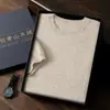 Camiseta de punto de cachemira de manga corta, color liso, diseño de panal, cuello redondo, para hombre, con estilo, temperamento, versátil, estilo de negocios