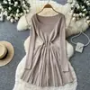 Vestido de punto cuadrado de estilo coreano para mujer, de manga larga, ajustado, línea A, versátil para ir al trabajo, vestido entallado, Otoño 2026