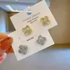 Versão Coreana Dongdaemun Luz de Luxo Alto Padrão Argolas de Prata 925 Agulha Trevo Zircônia Moda Pendentes para o Dia a Dia para Mulheres Atacado