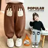 Pantalones de pana de algodón con estampado floral de una pieza para niña, ropa exterior holgada de invierno, pantalones 2026, nuevos y elegantes pantalones casuales para niña pequeña