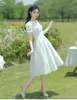 Vestido Blanco Estilo Francés Suave Primera Cita, Vestido Ajustado para Citas con Cuello de Muñeca, Vestido Midi Pequeño para Registro de Matrimonio