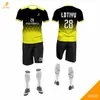 Suministro Directo de Fábrica de Conjuntos de Uniformes de Fútbol Personalizados, Procesamiento de Camisetas de Club de Alta Calidad, Conjuntos de Uniformes de Fútbol de Comercio Exterior Transfronterizo