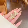 Brincos Flor da Sorte Amor Leve Luxo Temperamento Fresco e Doce