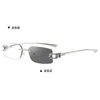Nuevas gafas de sol cuadradas, modernas gafas de sol metálicas para mujer de estilo liso con diseño de nudo tridimensional, gafas de sol sin montura de moda para posar