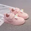 Zapatillas bajas para niñas con suelas blandas, zapatillas deportivas para niños, nuevos modelos de primavera y otoño, zapatillas casuales para niñas, zapatillas de correr ligeras y versátiles