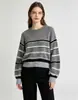 Top de tricô quentinho com listras em cores contrastantes, estilo retrô, jovem e amigável à pele, adequado para usar sozinho ou em camadas, versátil para o básico do dia a dia no outono e inverno