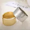 Pulseras Personalizadas Transfronterizas Europeas y Americanas, Joyería de Moda y Tendencia para Mujer, Venta al por Mayor de Fábrica, Suministro al por Mayor de Brazaletes Dorados