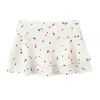 Conjunto de Top Camisola de Capas con Estampado de Fresas Estilo Francés de Nicho para Verano 2026 y Minifalda de Capas con Estampado de Fresas