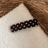 Pinzas para el pelo ovaladas rectangulares lindas de lunares para otoño e invierno, un estilo de nicho y dulce para el flequillo, el cabello lateral y el flequillo