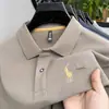 Camisa polo de manga larga de otoño para hombre, polo versátil de gama alta para negocios casual con cuello bordado para hombres de mediana edad