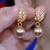 Pendientes de Gato de Ojo de Gato Perla con Forma de Hoja Súper Brillantes, Color Café Maillard, Completamente Incrustados con Diamantes, con un Diseño Exagerado Versátil Elegante y de Moda