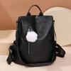 Nuevo estilo europeo y americano antirrobo PU costura gran capacidad mochila colgante bola de pelo bolsa de mujer venta directa de fábrica comercio exterior