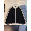 Chaqueta waffle a rayas retro americana, unisex, adecuada para primavera y otoño, con tres rayas, colores contrastantes, cuello alto y un diseño deportivo, apto para parejas