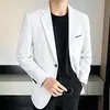 Blazer Casual Masculino Simples de Um Botão com Bolso de Contraste Branco Preto Top de Terno Em Estoque