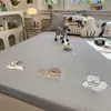 Conjunto de Três Peças de Matelassê Refrescante de Seda Etileno Grau A para Verão com Bordado de Grãos de Gelo, Matelassê Macio com Ar Condicionado, Estilo Lençol com Elástico, Lavável à Máquina