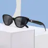 Óculos de Sol Retrô 2024 Novo Estrela Triangular Olho de Gato Modernos para Rosto Pequeno Caminhando na Rua Óculos de Sol Masculinos e Femininos Atacado
